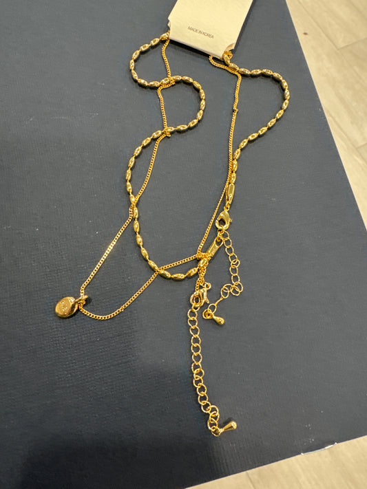 Kiss Necklace Gold